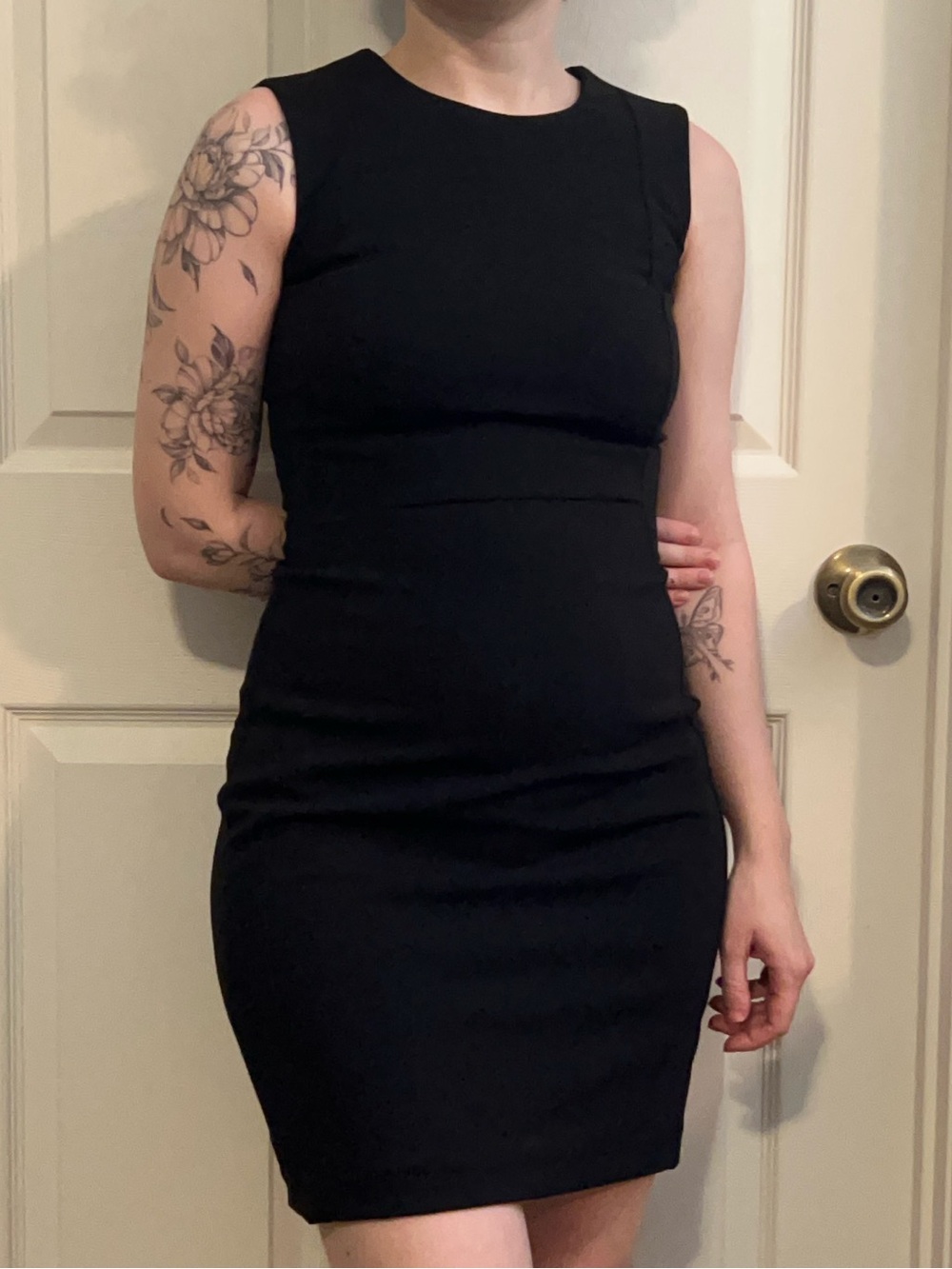 Calvin Klein Black Sleeveless Sheath Dress Size 2